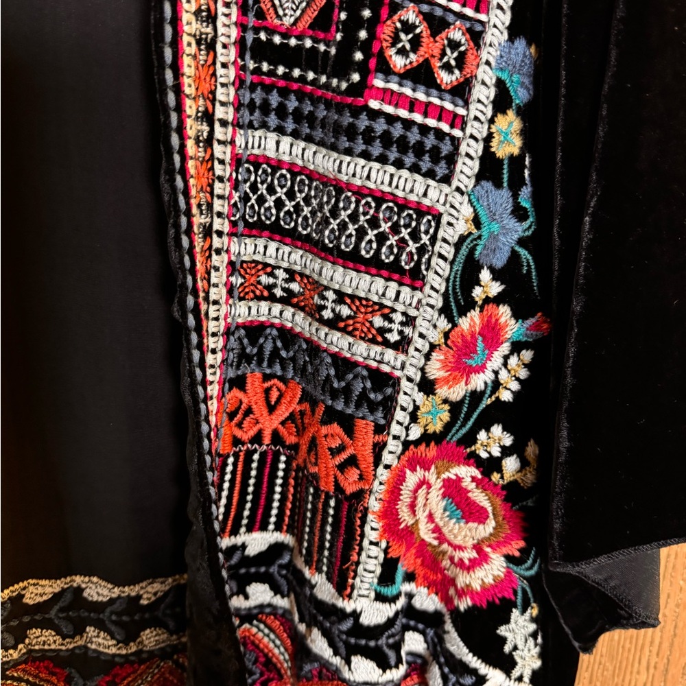 Johnny Was Velvet Kimono Jacket - Picture 7 of 7